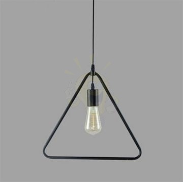 geometriai-fuggesztek-haromszog-lampa