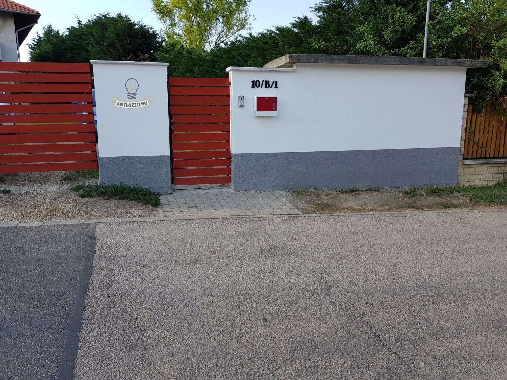 AntikIzzo.hu utcai kép